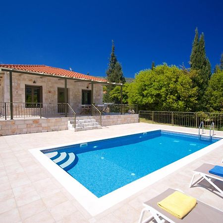 Forest Villas Kefalonia Logarata 外观 照片