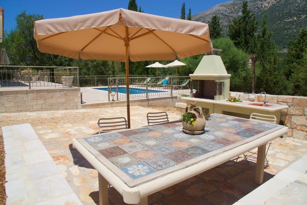 Forest Villas Kefalonia Logarata 外观 照片
