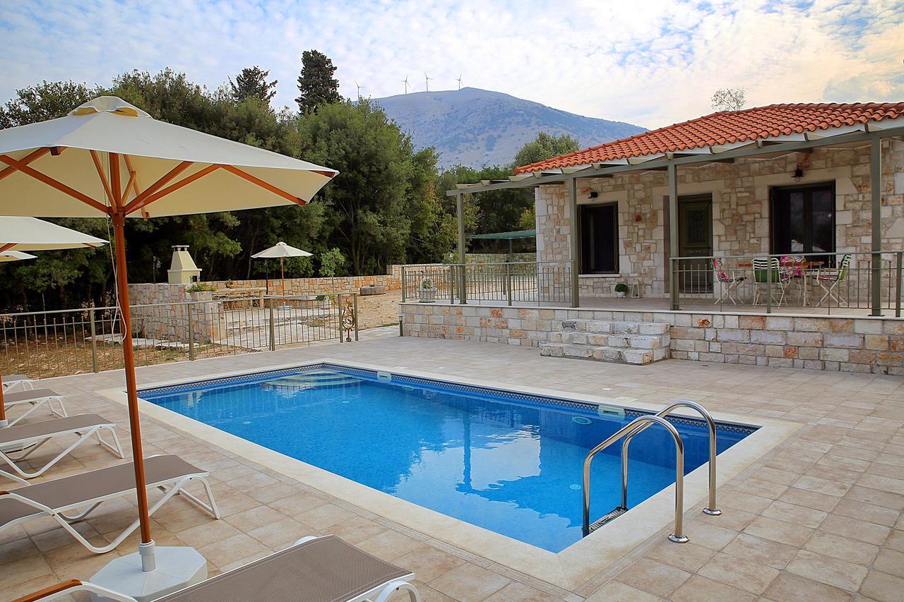 Forest Villas Kefalonia Logarata 外观 照片